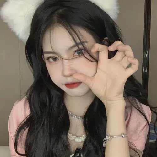 四光猪现蠢记封面
